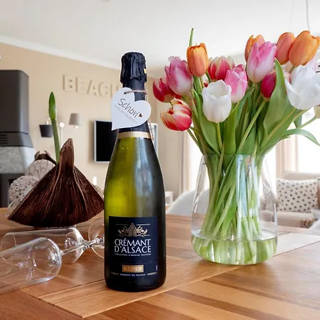 Haus Ostseezwilling 2 *